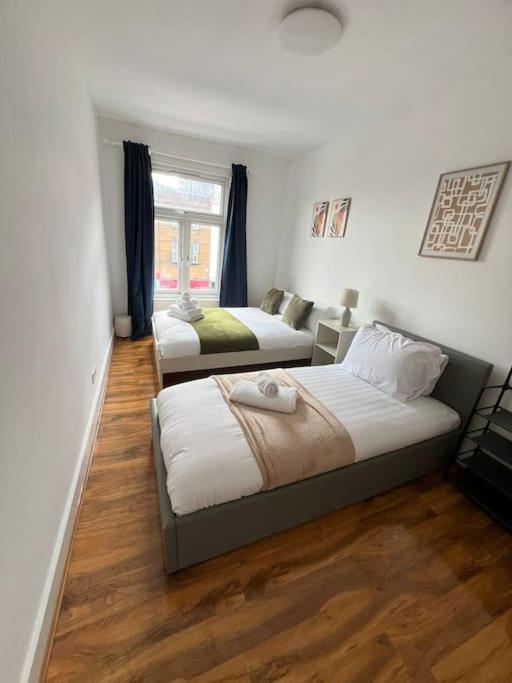 לונדון 2 Bedroom Apartment Near Station מראה חיצוני תמונה